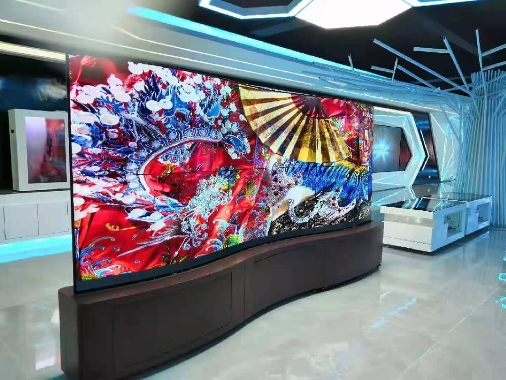 如何安裝曲面拼接屏？安裝時需要注意什么？